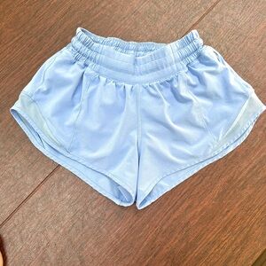 Lululemon Hotty Hot Short II *2.5"
Hydrangea Blue